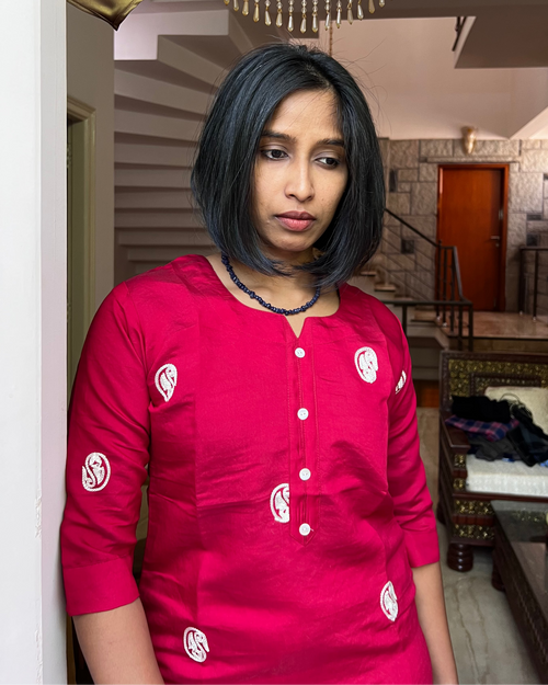 Embroidered Maroon Rayon-Silk Kurti with Paisley Detailing